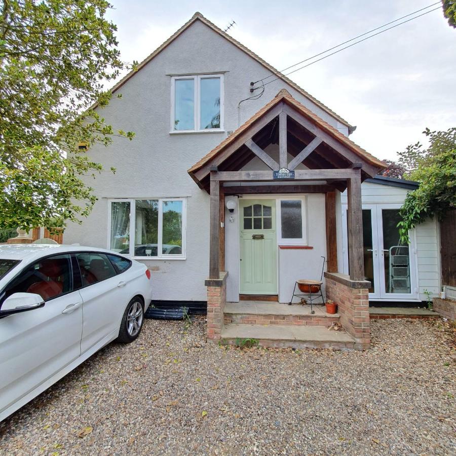 Spacious Beautiful And Warm Cottage With Parking Челмсфорд Экстерьер фото
